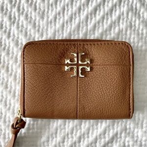 Tory Burch caramel leather zip around wallet. NWOT